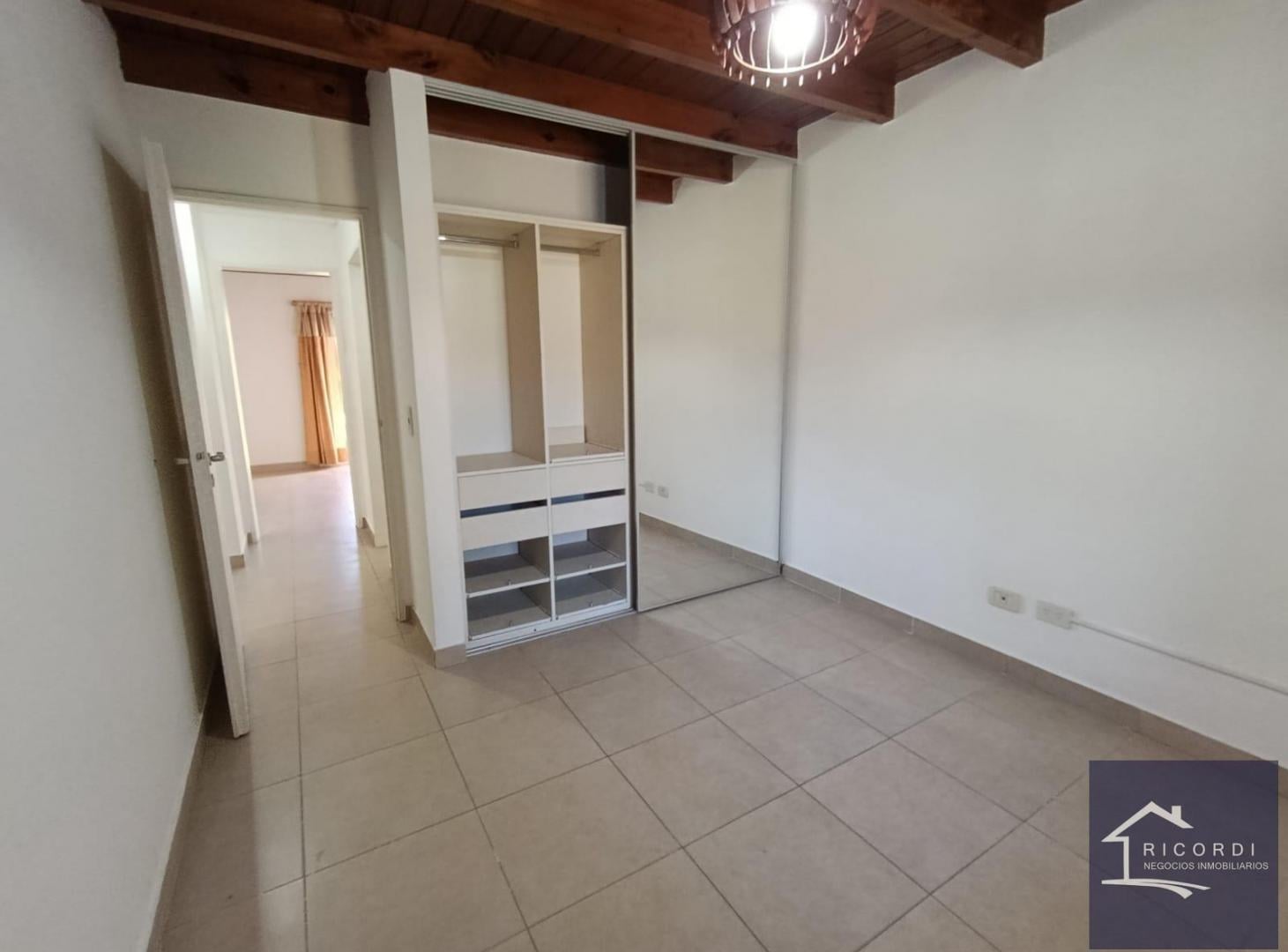 Foto de Casa 5 Ambientes en La Madrugada 1, imagen 5