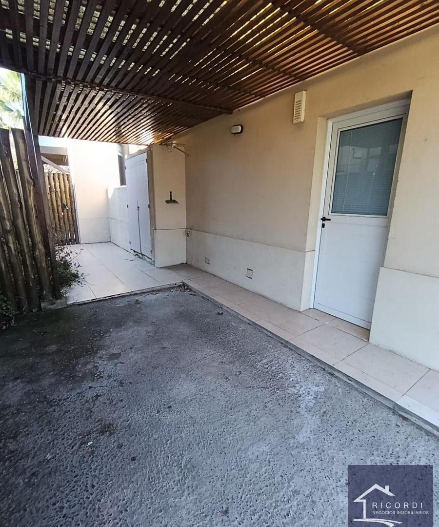 Foto de Casa 5 Ambientes en La Madrugada 1, imagen 2