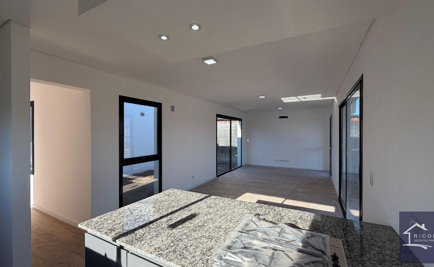 Foto de Casa en venta4 ambientes en San Ramon Pilar, imagen 3