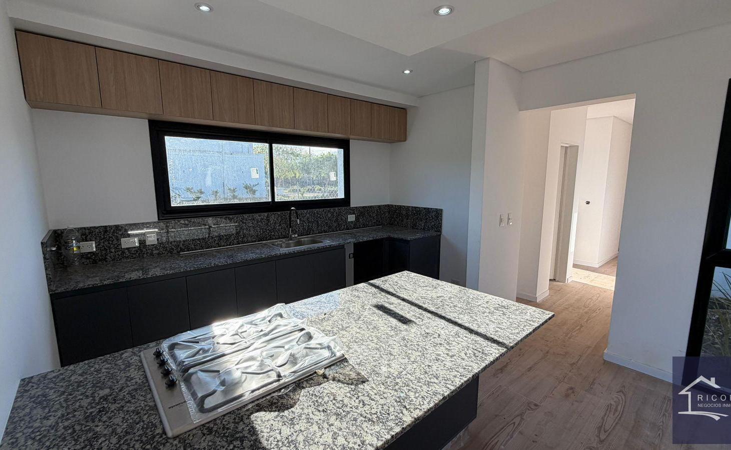 Foto de Casa en venta4 ambientes en San Ramon Pilar, imagen 2