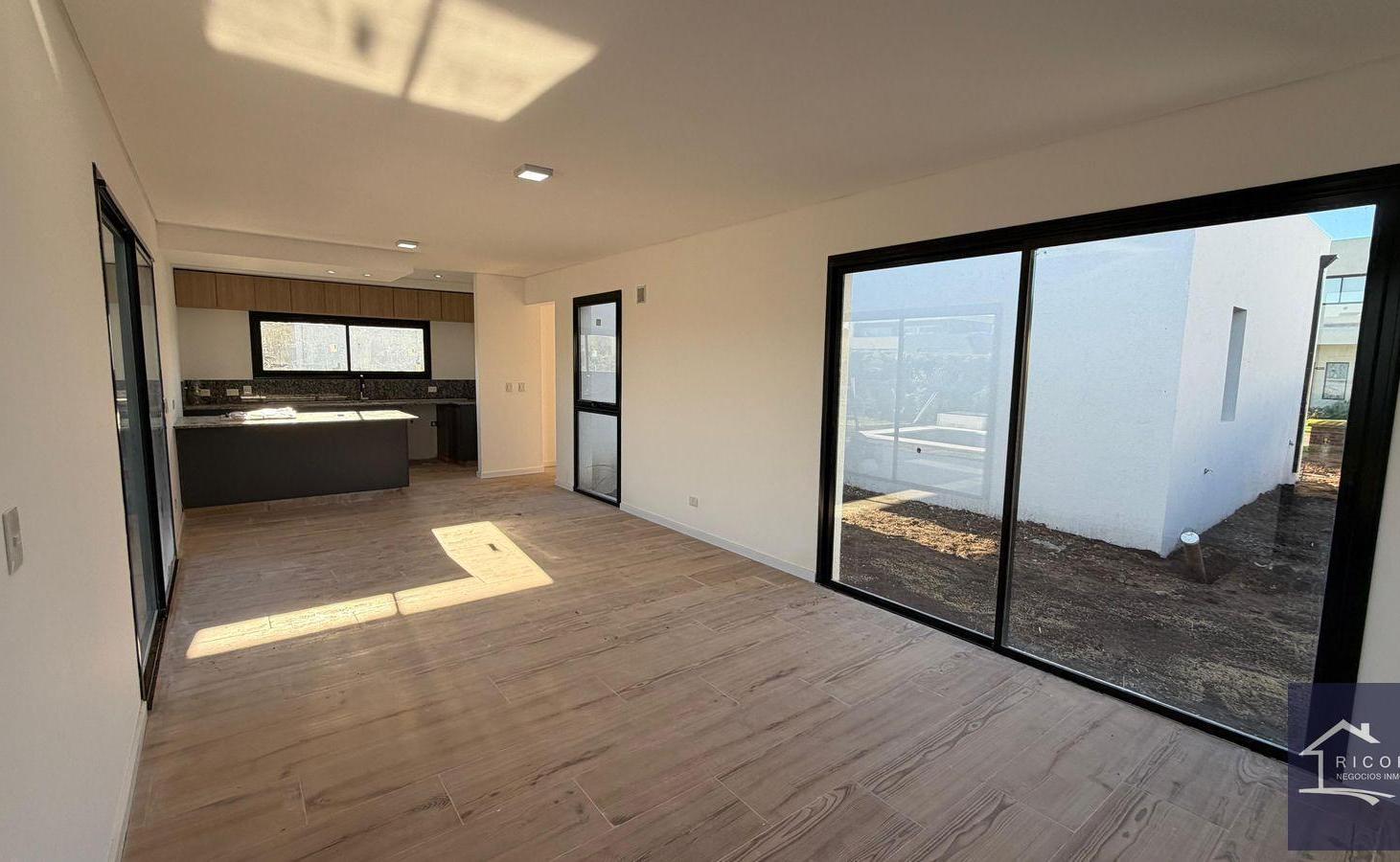 Foto de Casa en venta4 ambientes en San Ramon Pilar, imagen 4
