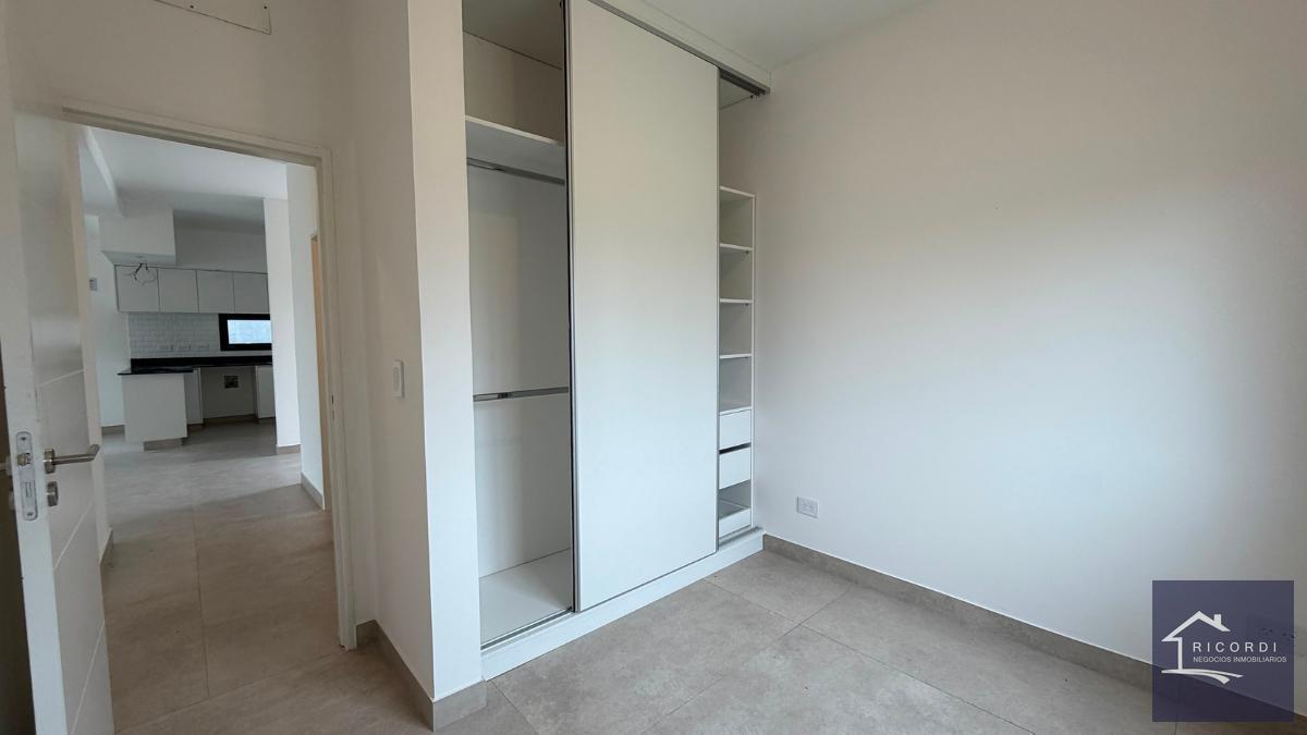 Foto de Casa en venta en Barrio Privado Santa Elisa, Pilar del Este., imagen 4