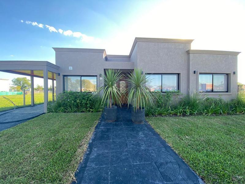 Foto de Casa en Venta Barrio San Ramon, Pilar del Este, imagen 5