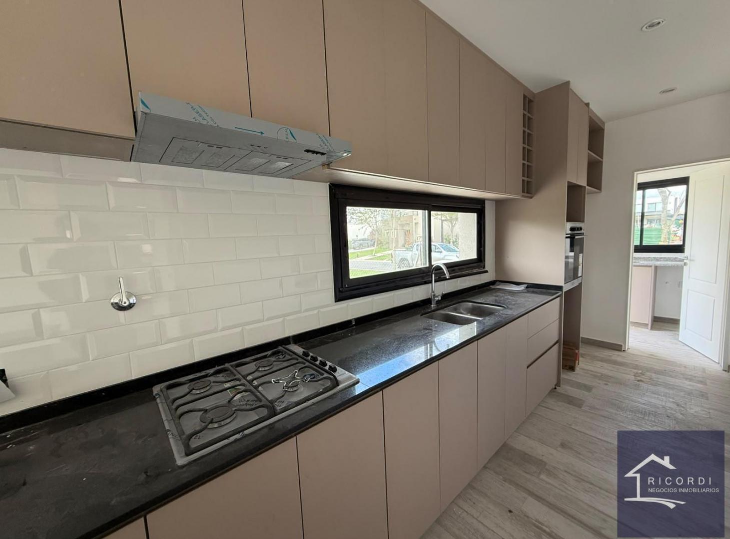 Foto de Casa en venta 5 ambientes en San Pablo, imagen 2