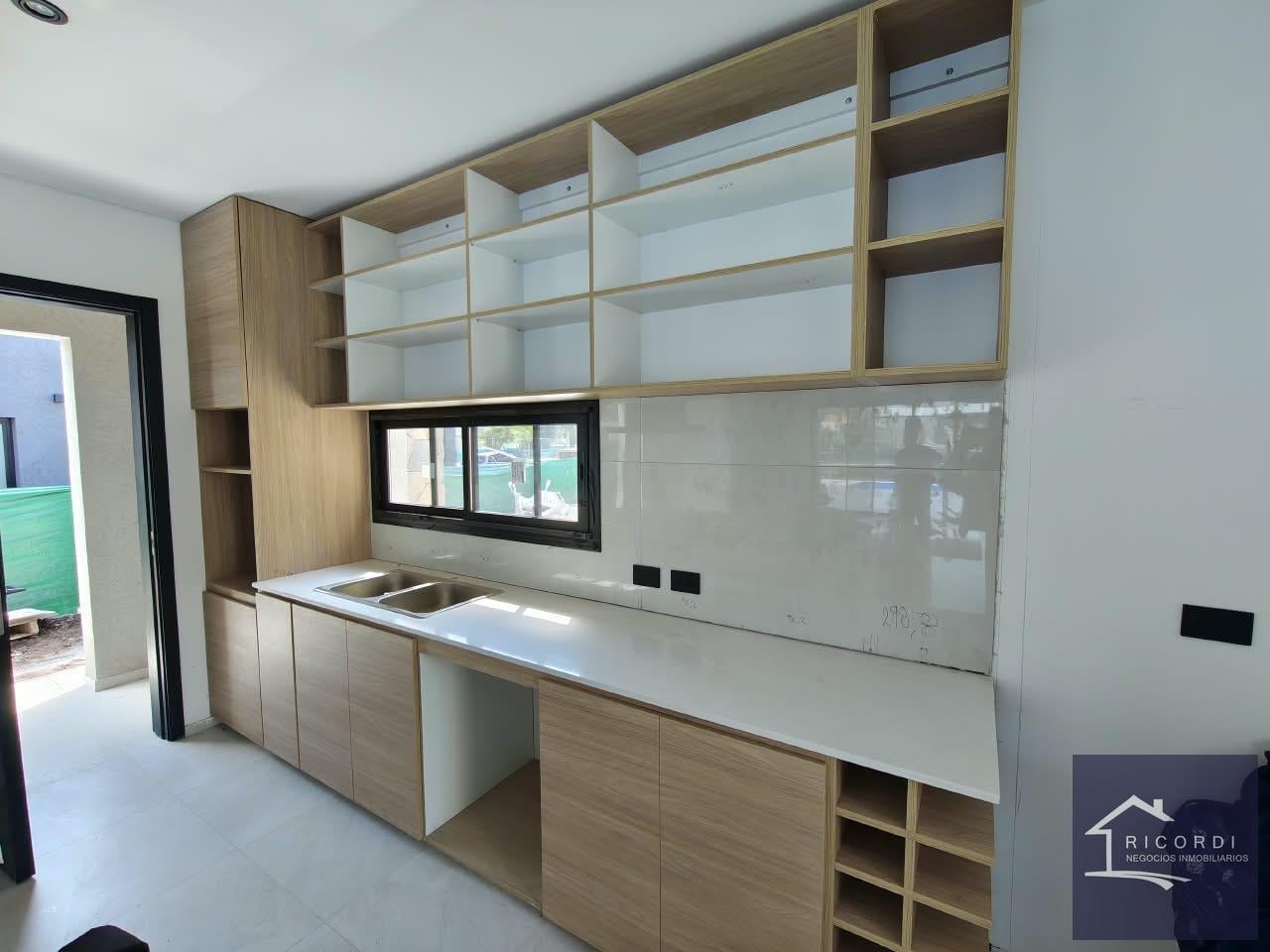 Foto de Casa Venta Santa Sofía 4 ambientes Pileta a estrenar, imagen 4