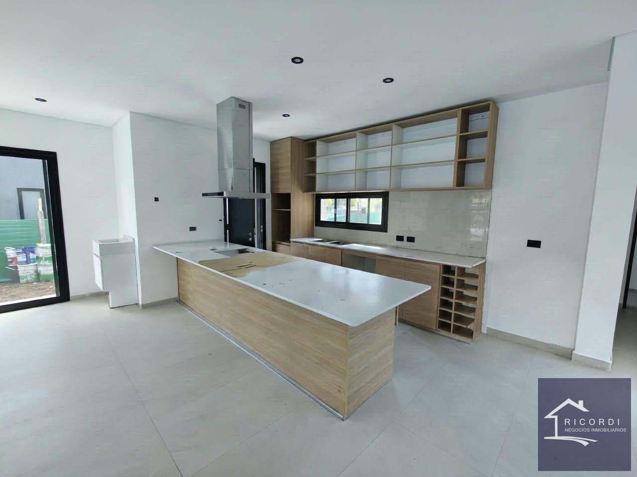 Foto de Casa Venta Santa Sofía 4 ambientes Pileta a estrenar, imagen 5