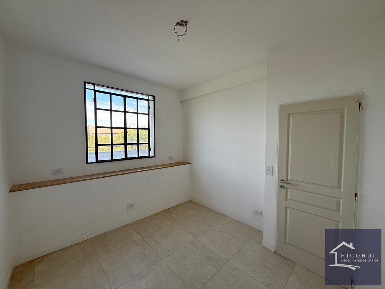 Foto de Casa de dos plantas en venta, imagen 2