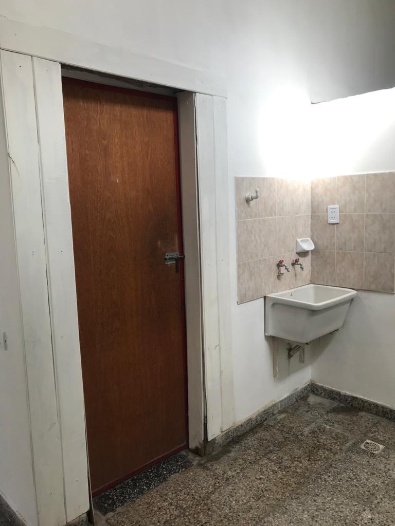 Alquiler Casa 2 Amb. Mendez 1269 Fte, Mte Chingolo. 3