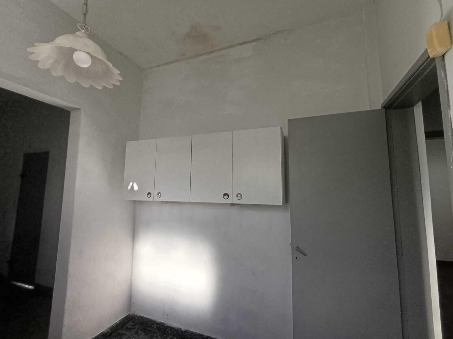 Foto de ALQUILER CASA 4 AMB CON PATIO Y TERRAZA. ALMEYRA N° 2988, LANÚS ESTE, imagen 2
