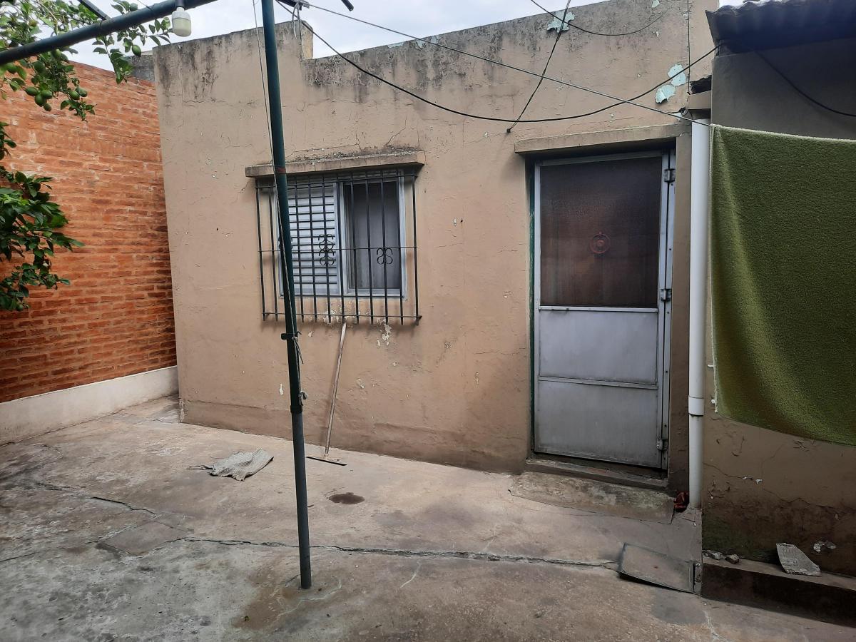 DEPARTAMENTO TIPO CASA 2 AMBIENTES