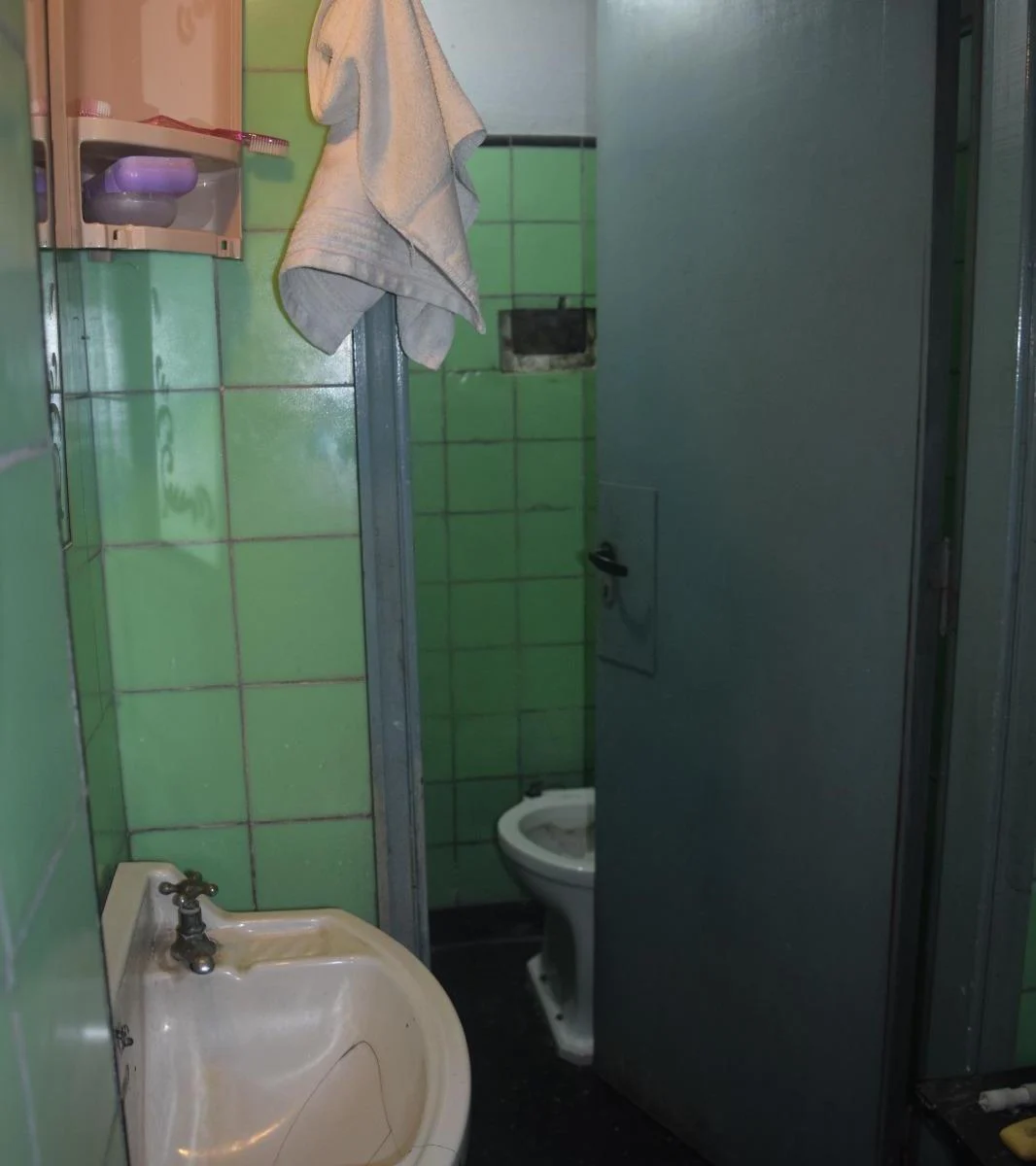 Foto de ALQUILER LOCAL SOBRE AV. MITRE DE 210 M2, imagen 2