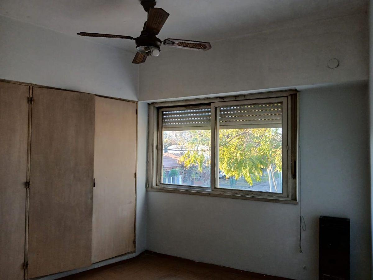 Foto de DEPARTAMENTO 3 AMBIENTES EN 1ER. PISO POR ESCALERA, imagen 5