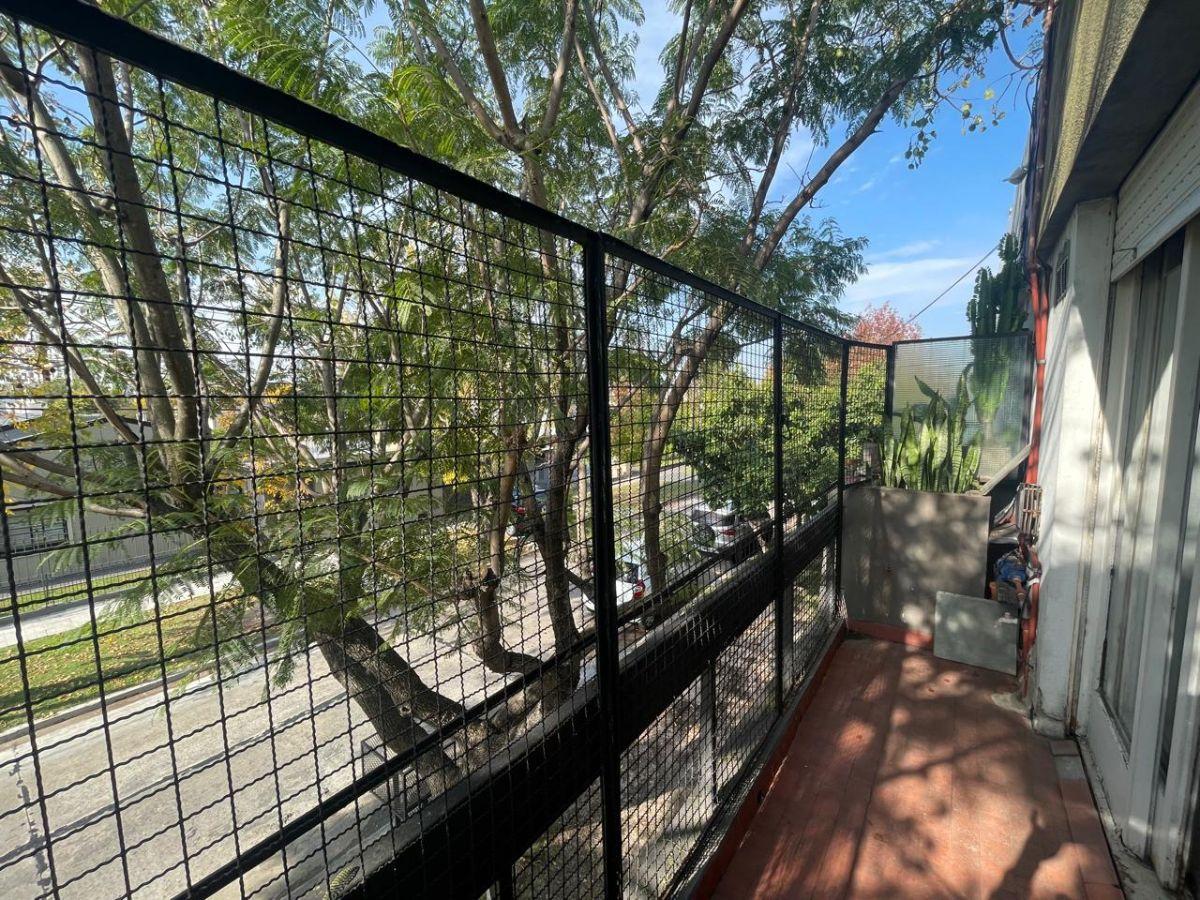 Foto de DEPARTAMENTO 3 AMBIENTES EN 1ER. PISO POR ESCALERA, imagen 2