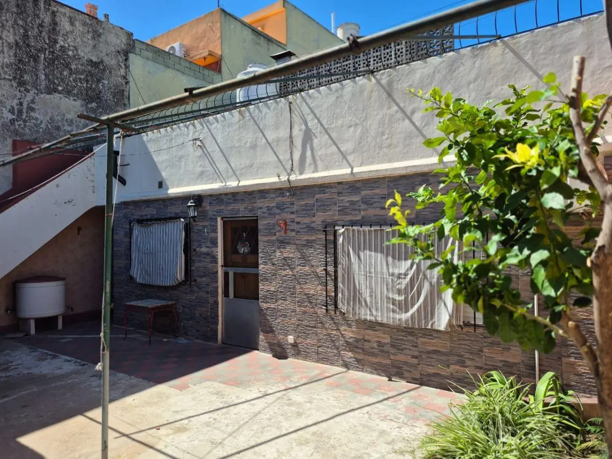 VENTA DEPARTAMENTO TIPO CASA 2 AMBIENTES SIN EXPENSAS 4