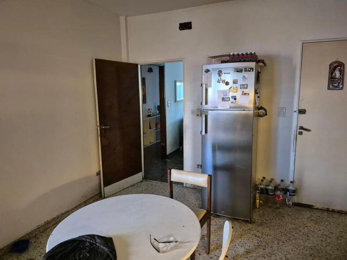 VENTA CASA CON LOCAL SOBRE AV. MITRE 3