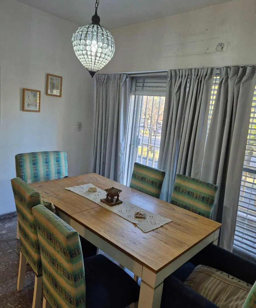 VENTA CASA CON LOCAL SOBRE AV. MITRE 4