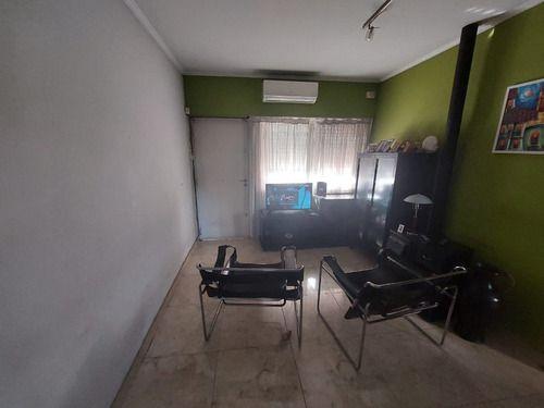 Casa En Venta En Banfield Este