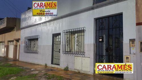 Casa con Departamento en Venta en Lanus Oeste 2