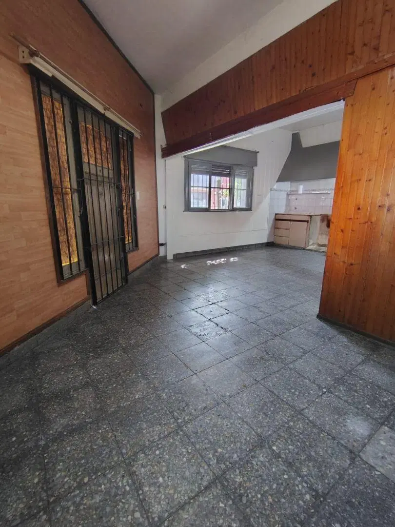 Casa 3 amb En Alquiler En Lanus Oeste 5