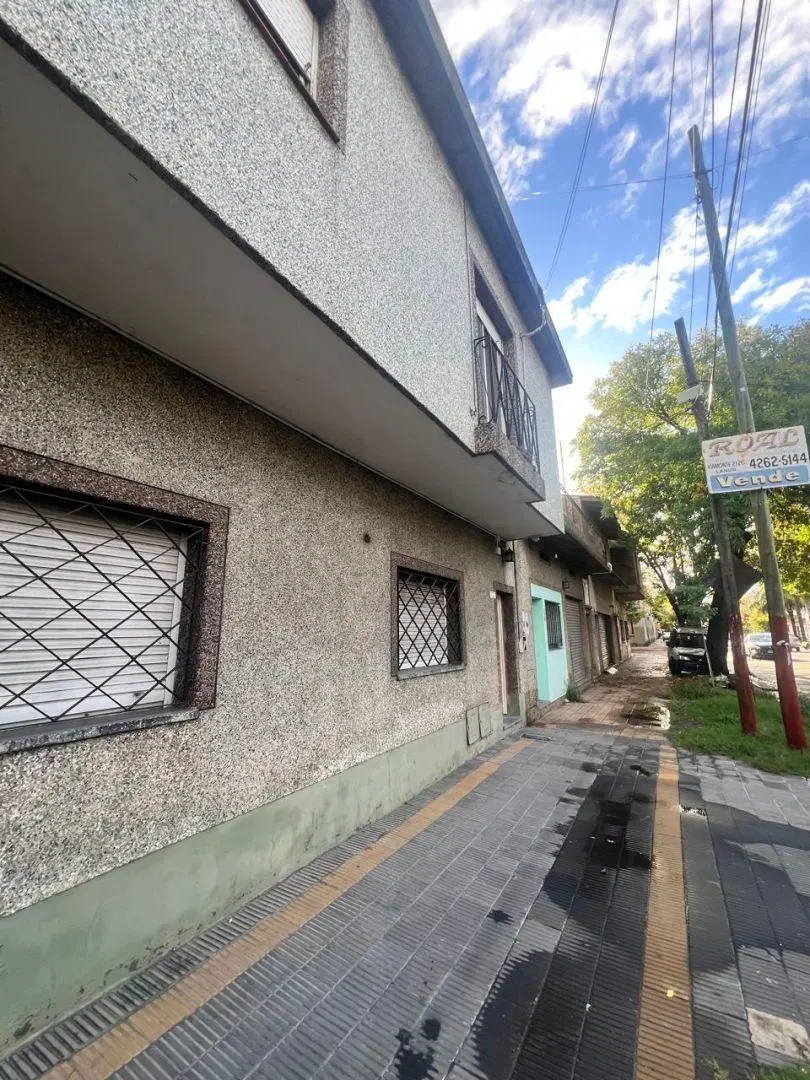 DEPARTAMENTO DE 3 AMBIENTES AL FRENTE 3