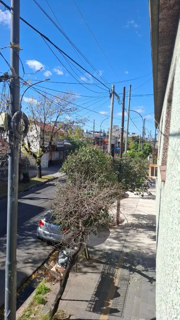 DEPARTAMENTO DE 3 AMBIENTES AL FRENTE 5