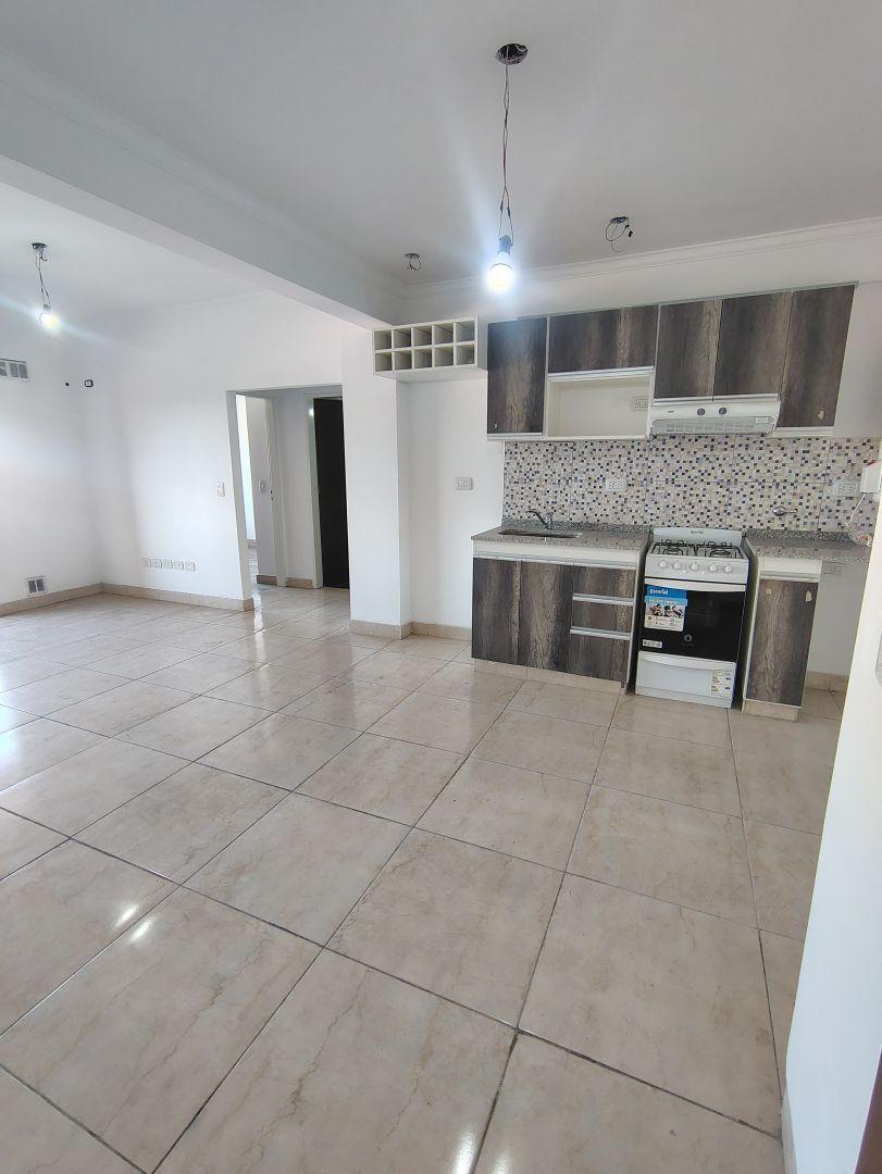 Foto de Departamento 3 AMB. En Venta En Lanus Oeste, imagen 2