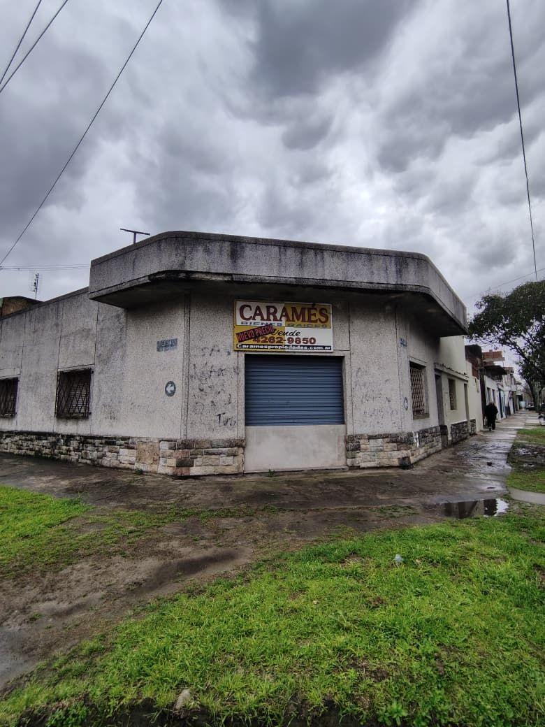Foto de Casa + Depto.+ Local +galpón. Lote 14 X 22 Lanús O. Invers, imagen 4
