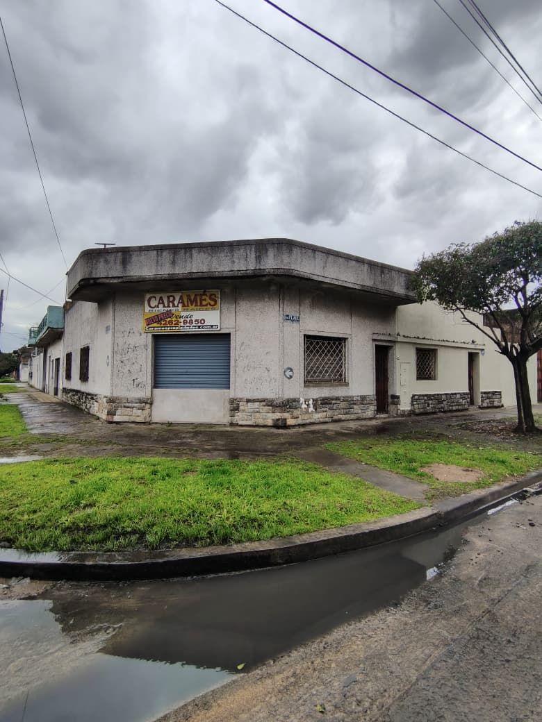Foto de Casa + Depto.+ Local +galpón. Lote 14 X 22 Lanús O. Invers, imagen 3