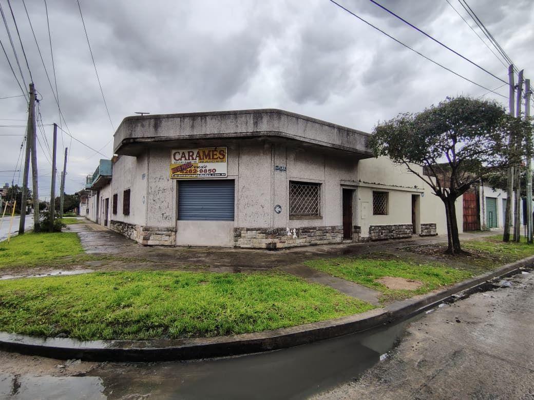 Foto de Casa + Depto.+ Local +galpón. Lote 14 X 22 Lanús O. Invers, imagen 2