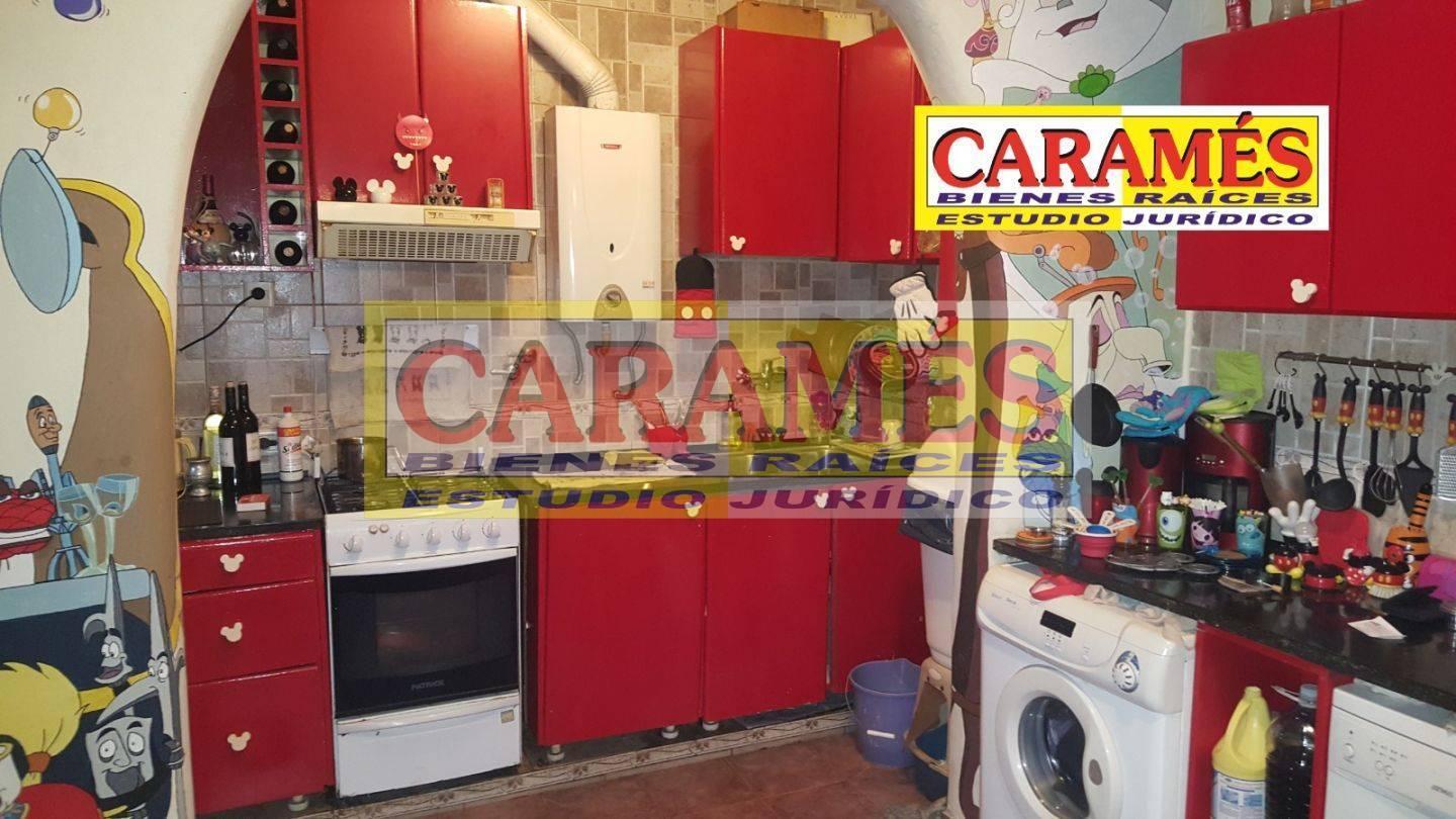 Foto de Casa lote propio En Venta En Lanus Oeste 3 AMB C/ garaje, imagen 5