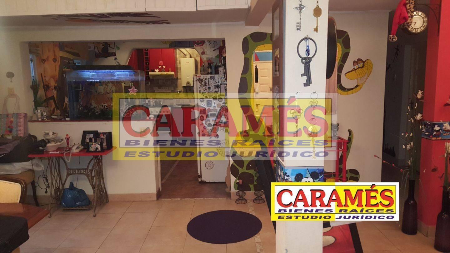 Foto de Casa lote propio En Venta En Lanus Oeste 3 AMB C/ garaje, imagen 4