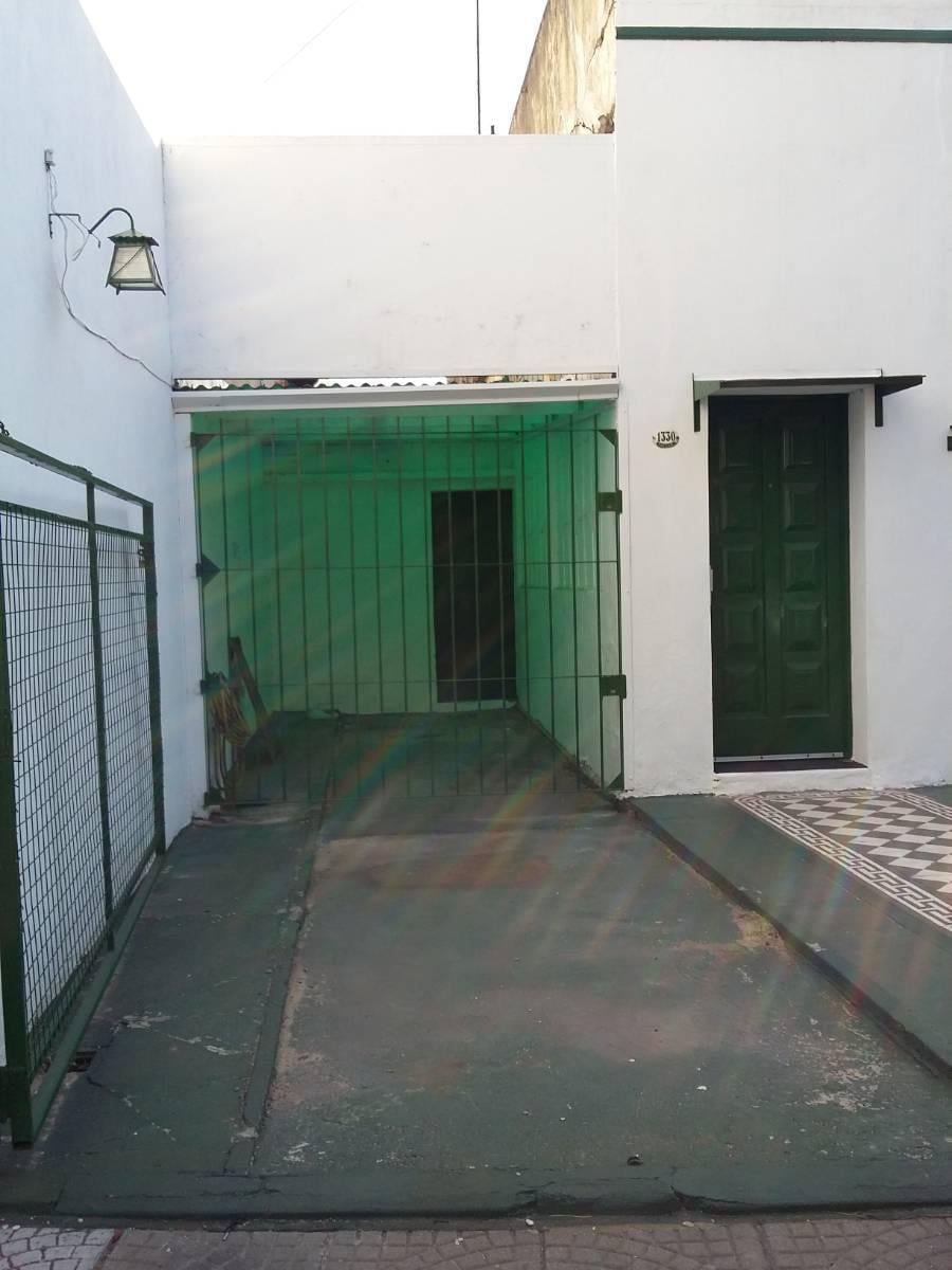 CASA 3 AMB. C/ GARAJE Y FONDO