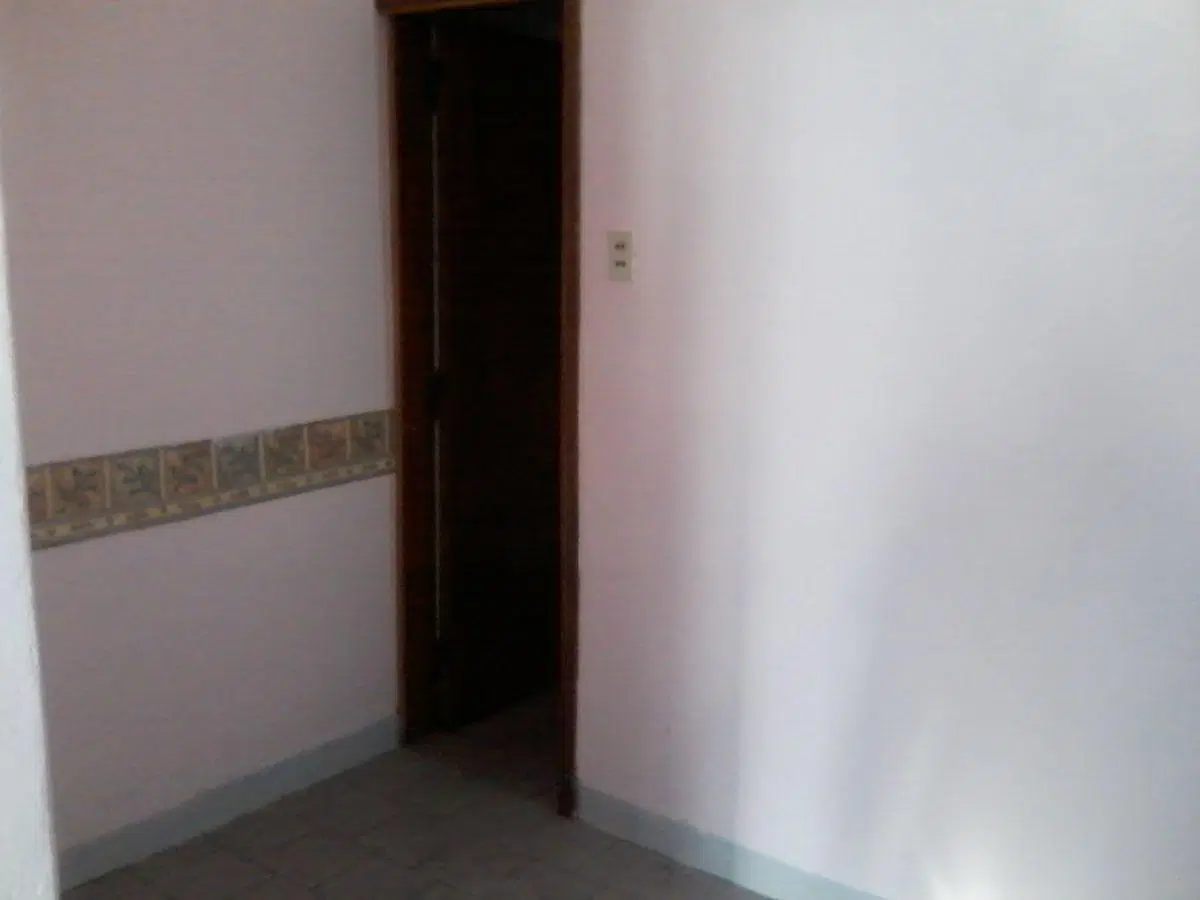 2 AMB. T. CASA CON PATIO 1