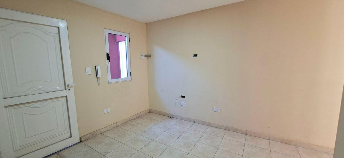 AMPLIO DÚPLEX 3 AMB. EN 1ER PISO