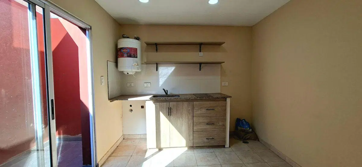 AMPLIO DÚPLEX 3 AMB. EN 1ER PISO 3