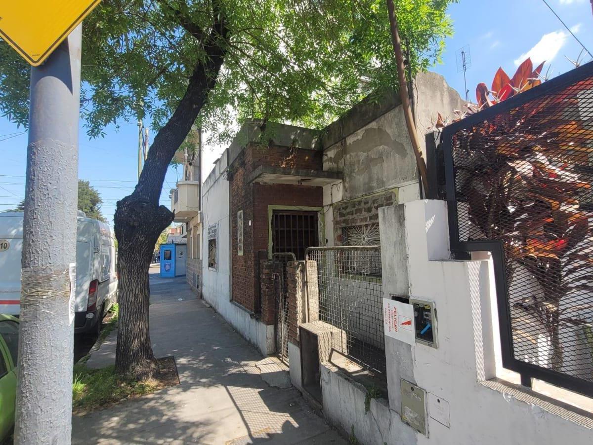 Venta Terreno/ Lote/ Casa Demoler. Zelarrayan 5700. Villa Lugano 2