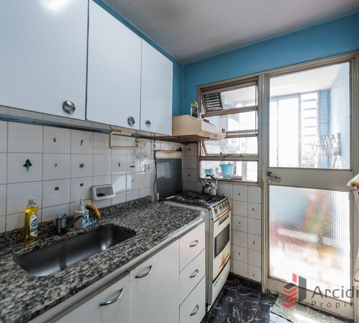 Departamento 2 Ambientes en Venta. Barrio Samore. Av Castañares 4501 4