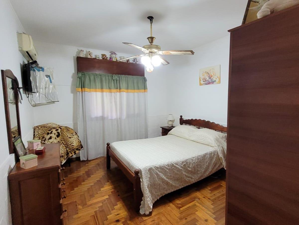 Venta Casa con Cochera/local y Departam. T Gordillo 4100 Villa Lugano 1