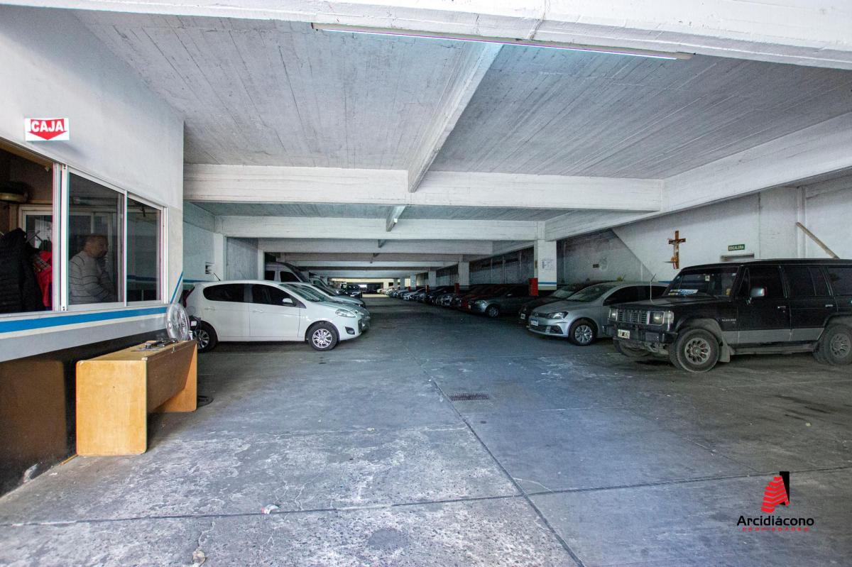 Venta Garage/galpon 2 Plantas con Ho Castañares 4700 Villa Lugano 5