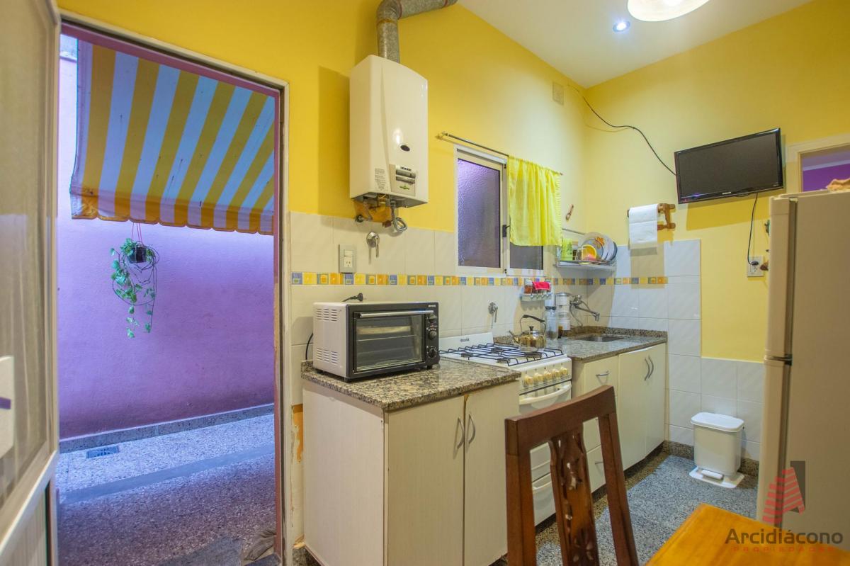 PH en Venta 3 Ambientes con Jardin. Batlle y Ordoñez 5400. V. Lugano 2
