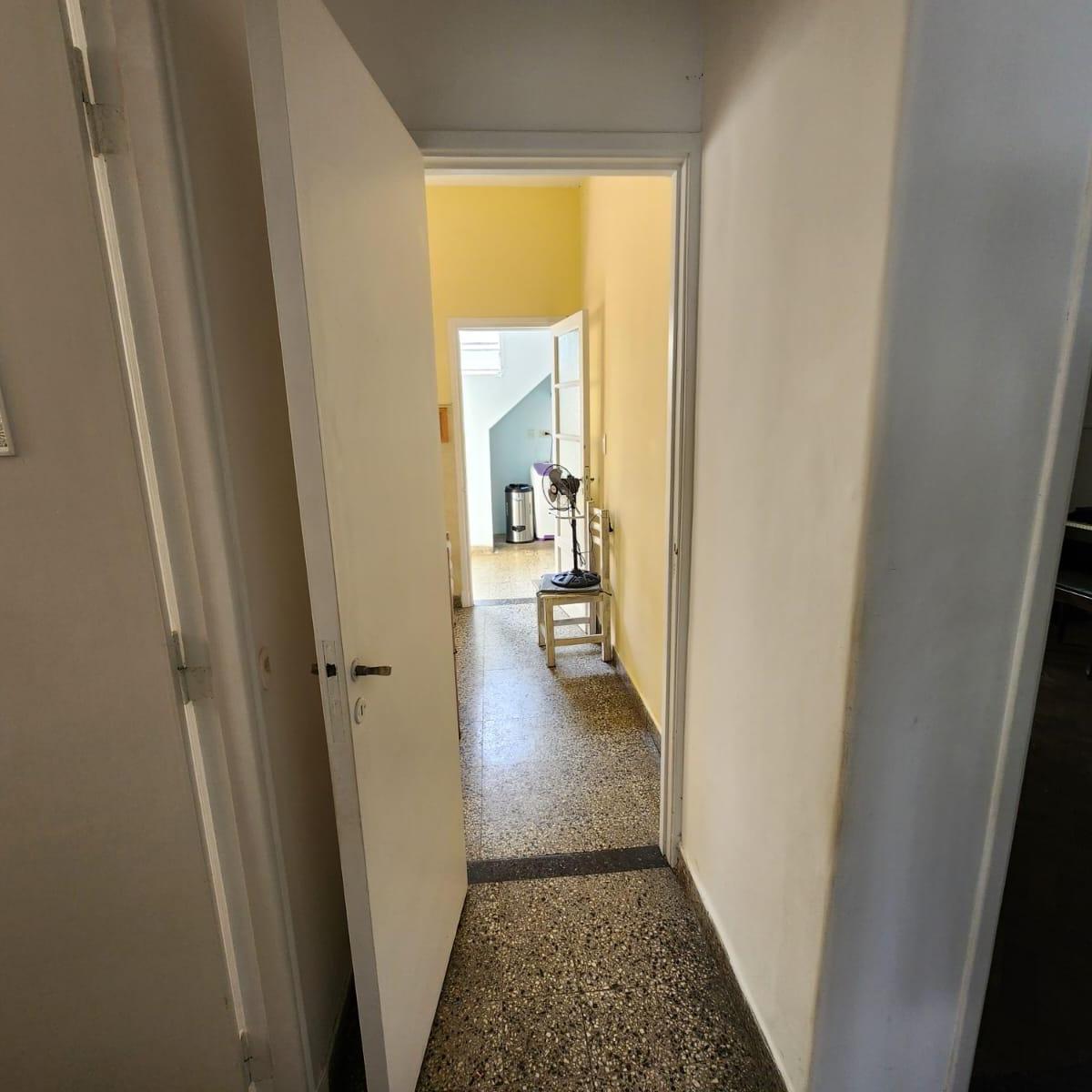 Venta Casa 5 Ambientes con Terraza, Quincho y Jardin. Rucci 4500 1