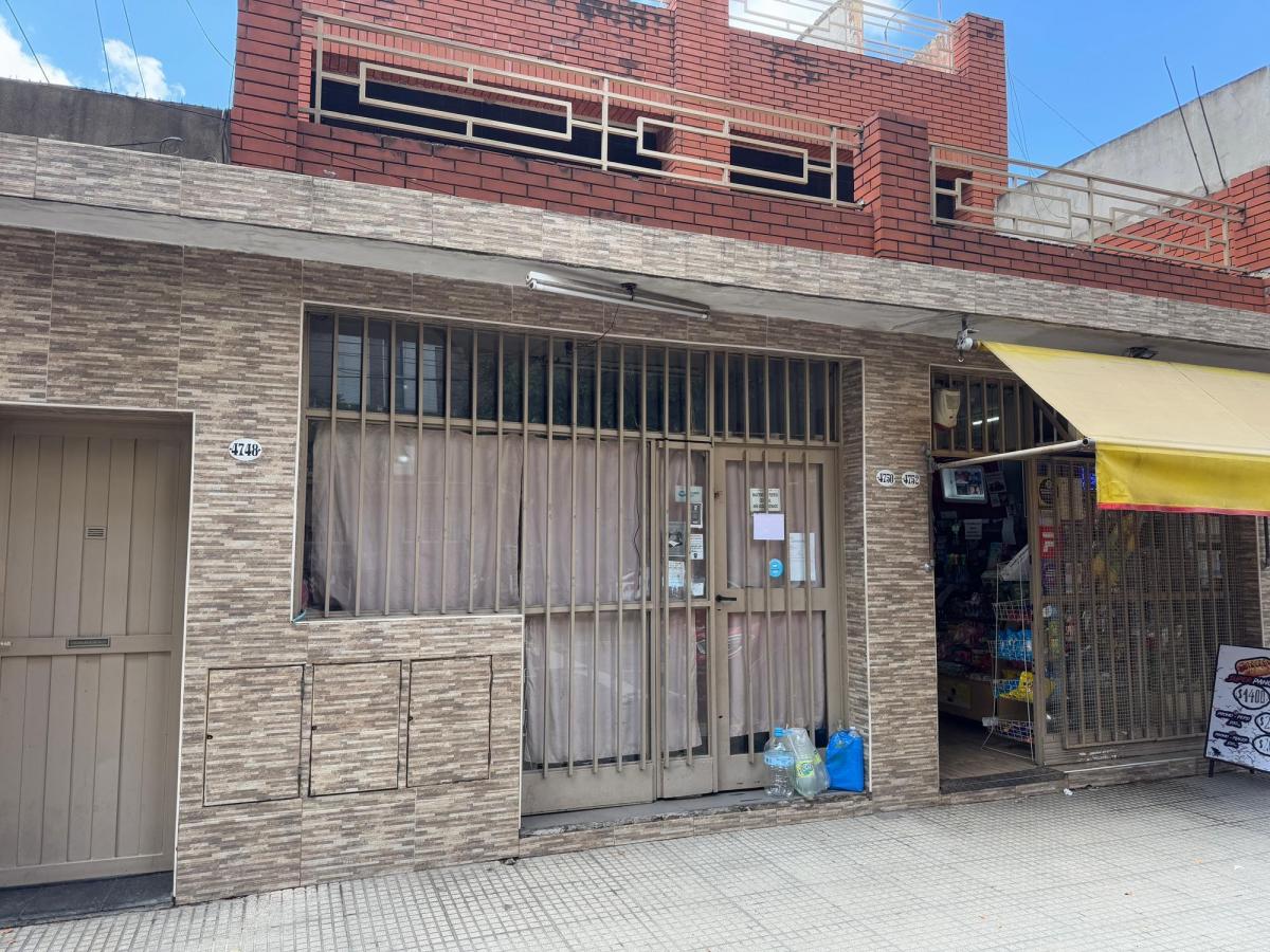 Venta Local Comercial C Baño. Av Castañares 4700. Villa Lugano. Caba. 2