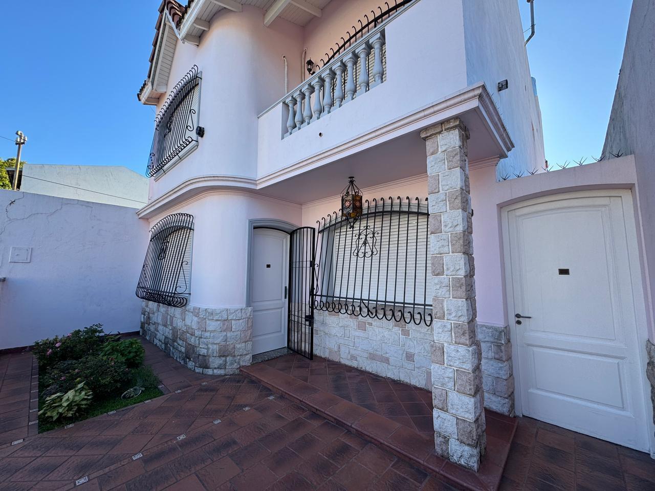 Foto de VENTA CASA 7 AMB CON FONDO LIBRE. SOMELLERA 4800, VILLA LUGANO, CABA, imagen 2
