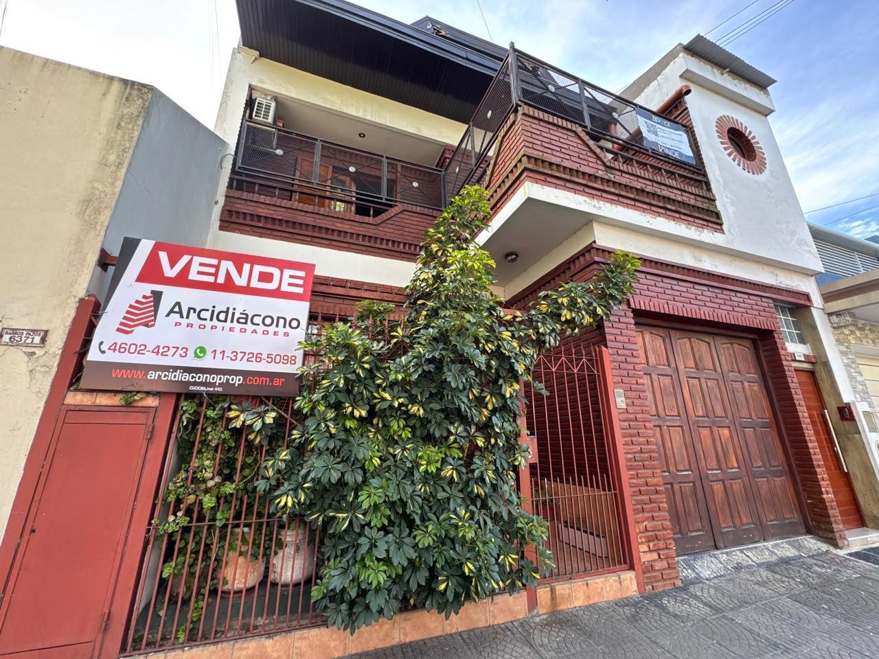 Foto de VENTA PH TIPO CASA 5 AMB C/COCHERA. BARROS PAZOS 6300, V. LUGANO. CABA, imagen 1