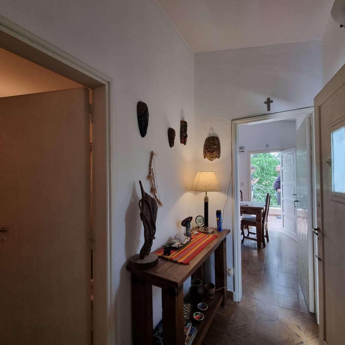 Casa 2 Dorm. con un Departamento en Planta Baja - Pileta y Quincho 3
