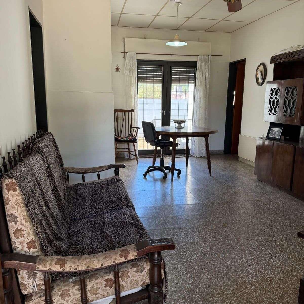 Casa Apta a Créditos 3 Dorm. - 2 Baños - Garage - Patio a 15 Cuadras del Centro Villa Carlos 5