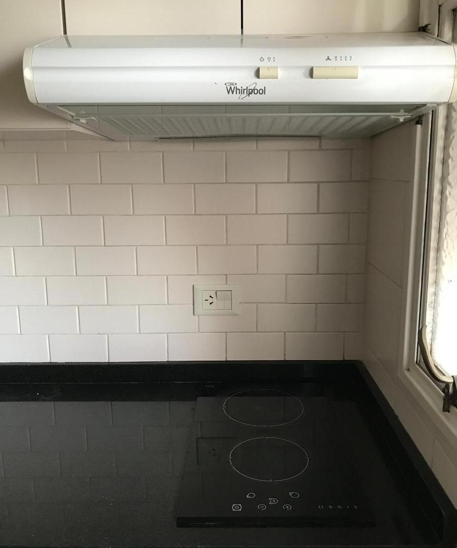 Foto de MONOAMBIENTE DIVIDIDO EN CABALLITO, BAÑO Y COCINA A NUEVO Y A 50 METROS DEL SUBTE, imagen 3