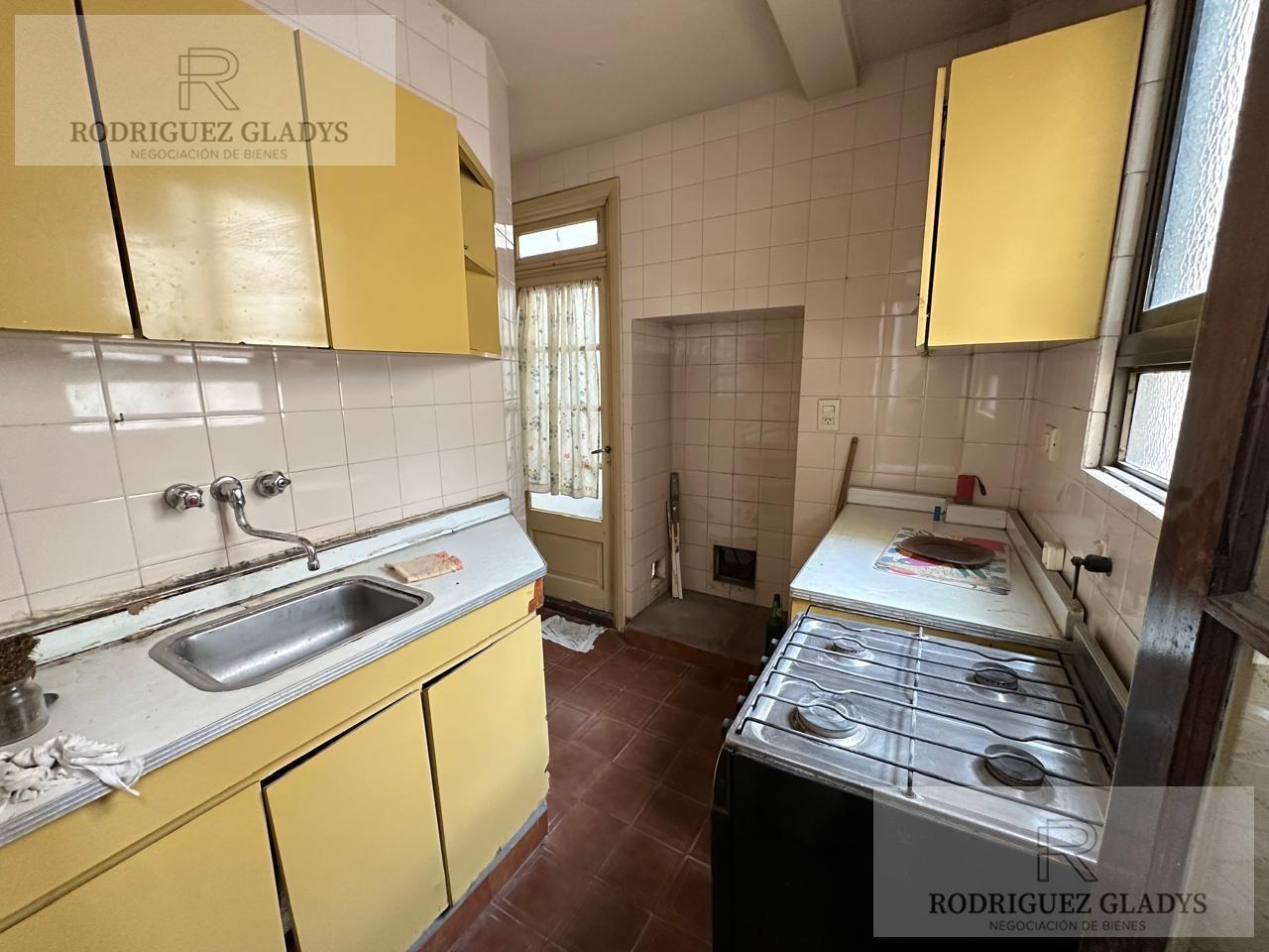 Foto de DEPARTAMENTO 1er PISO POR ESCALERA, IMPECABLE, BAJAS EXPENSAS, imagen 5