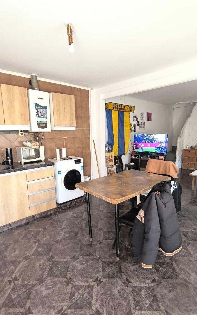 Foto de Departamento de 50 m² con 1 dormitorio en venta en Barrio Ludueña, imagen 3
