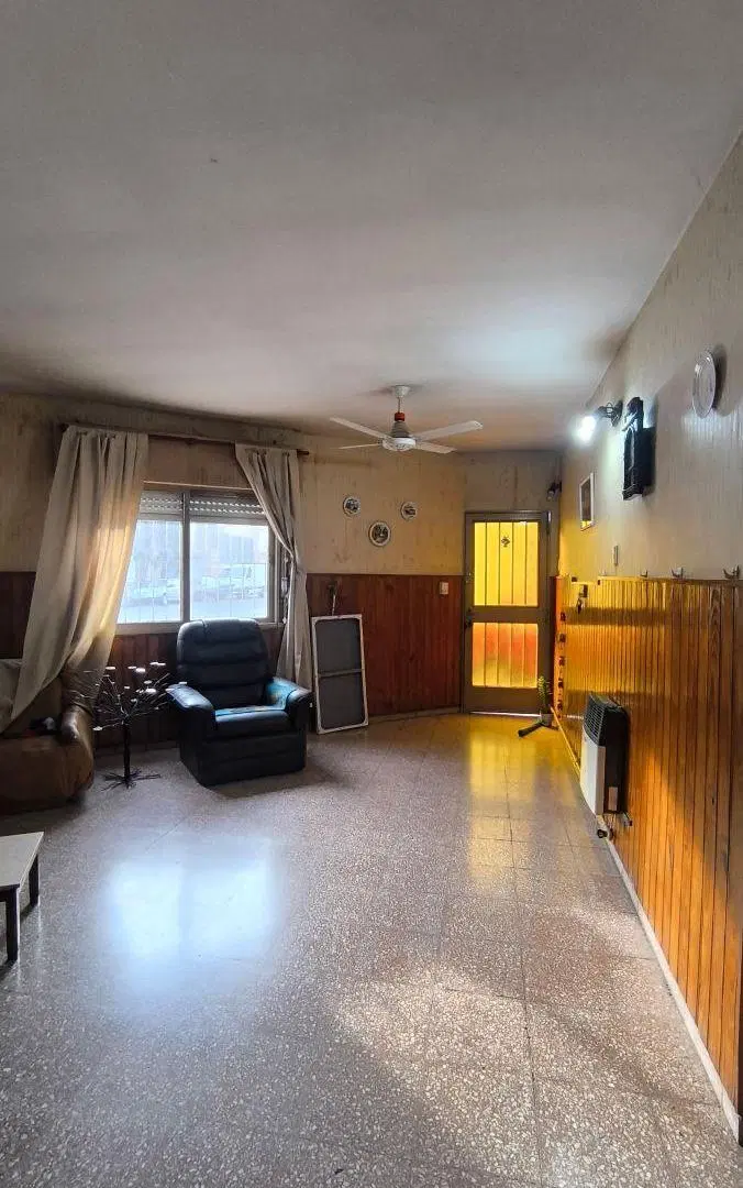 Casa de 154 m² con 3 dormitorios y cochera 3